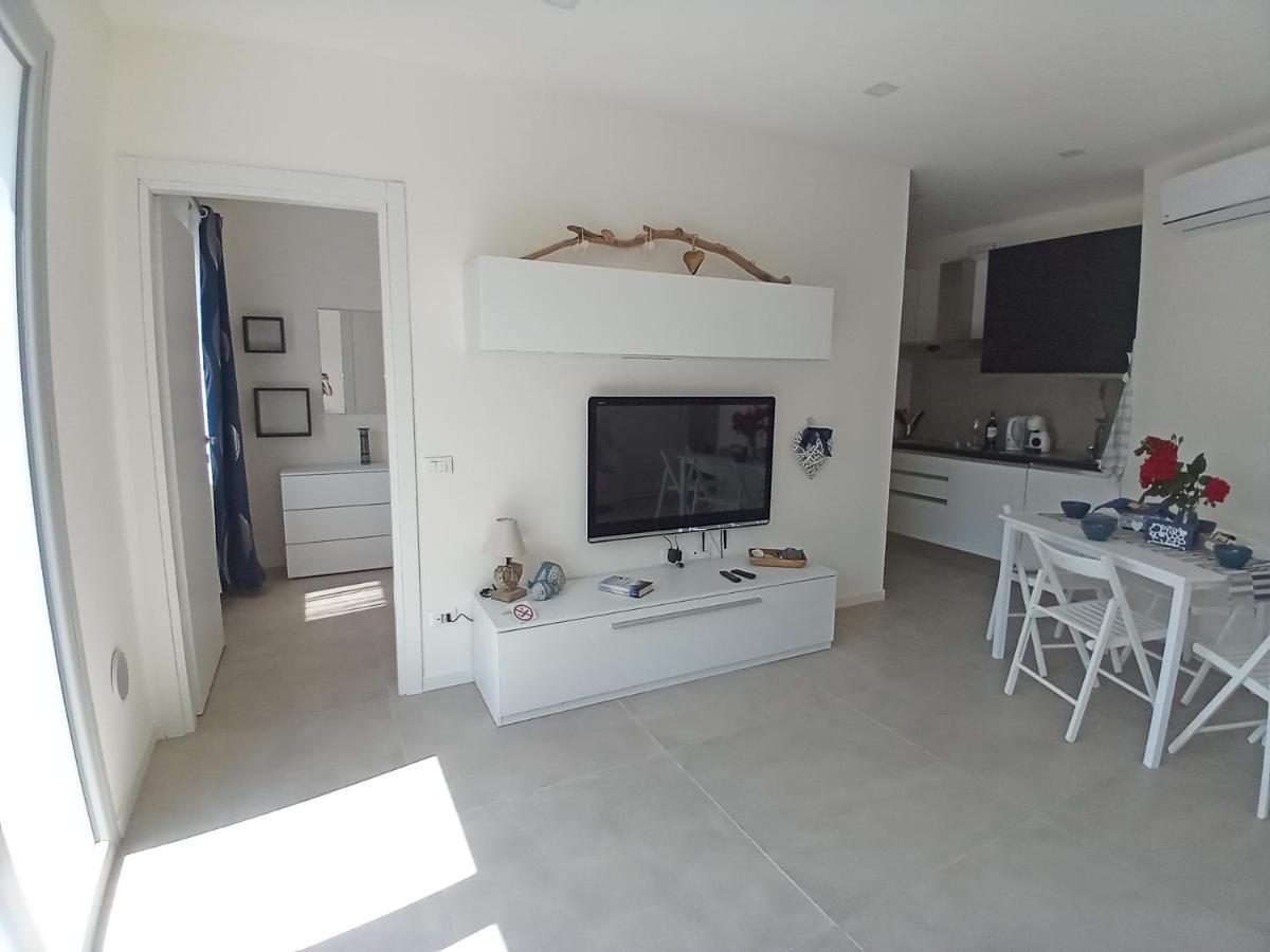 Mirasole Holiday House Leggiuno Екстериор снимка